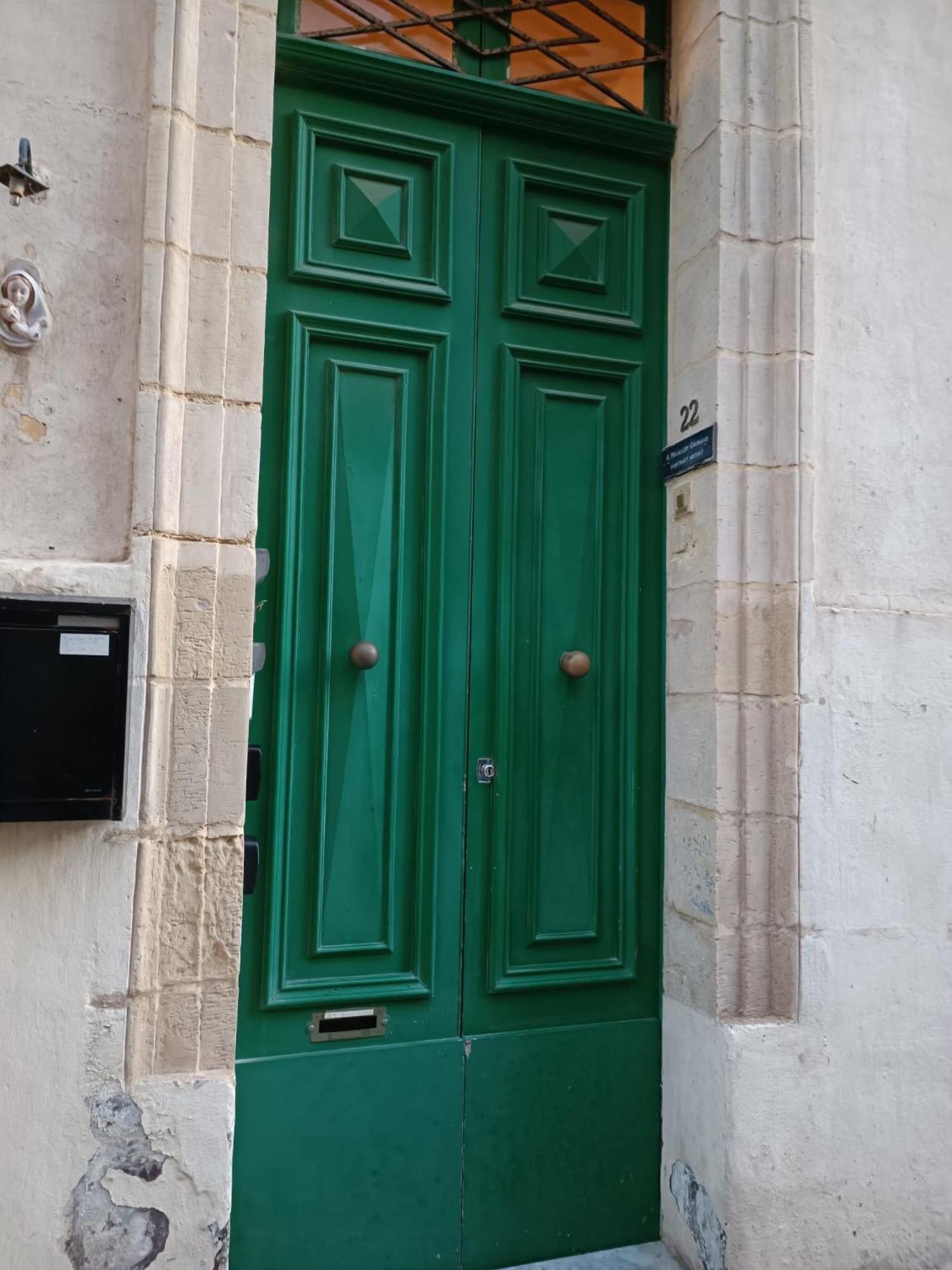 Charming 3 Storey Apartment In Valletta Centre, Ngri1-1 Bagian luar foto